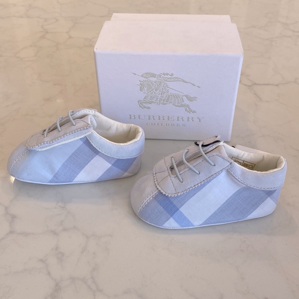 BRAND NEW! Authentic Burberry Infant Crib Shoe, Iconic Blue Plaid, US 4 / EU 19